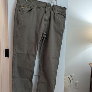 Duck Head Men's Relaxed Jeans - Gray/ Green 38 Waist 30 Length